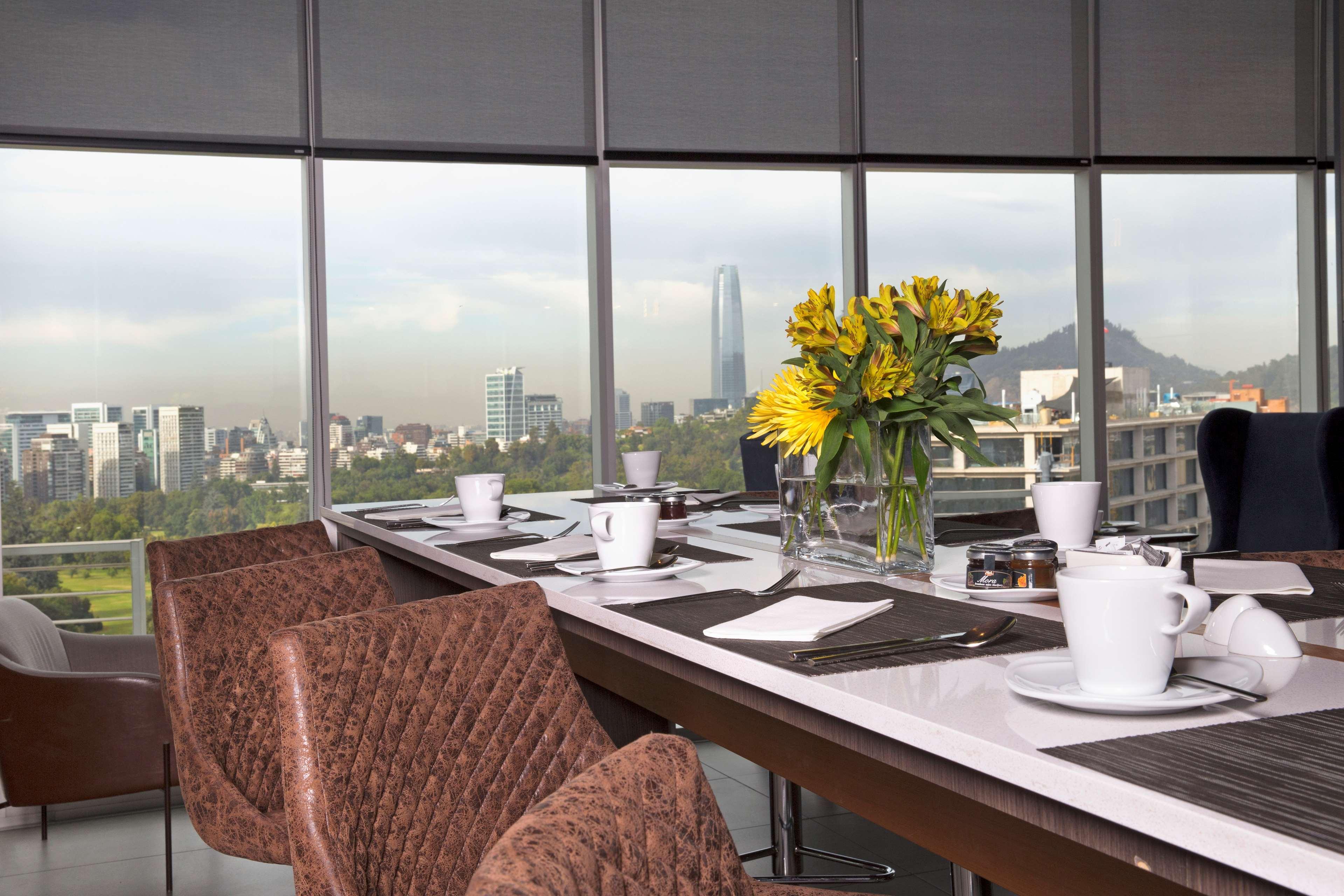 Doubletree By Hilton Santiago Kennedy, Chile Otel Dış mekan fotoğraf